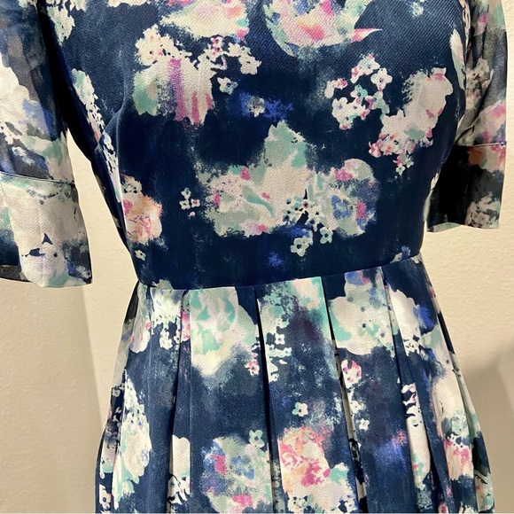 BCBGeneration Chiffon Floral Maxi Dress Half Sleeves Round Neck Back Zipper - Picture 3 of 14